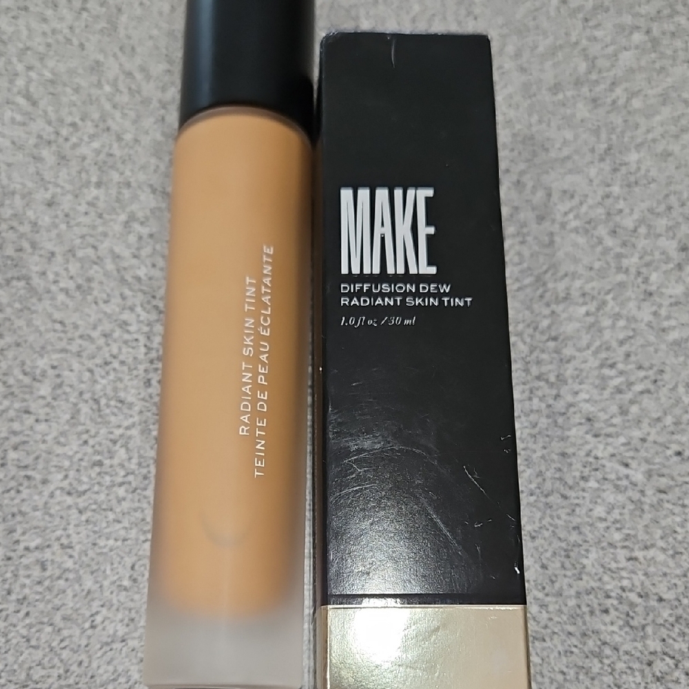 Diffusion Dew Foundation -  CAMEL 08